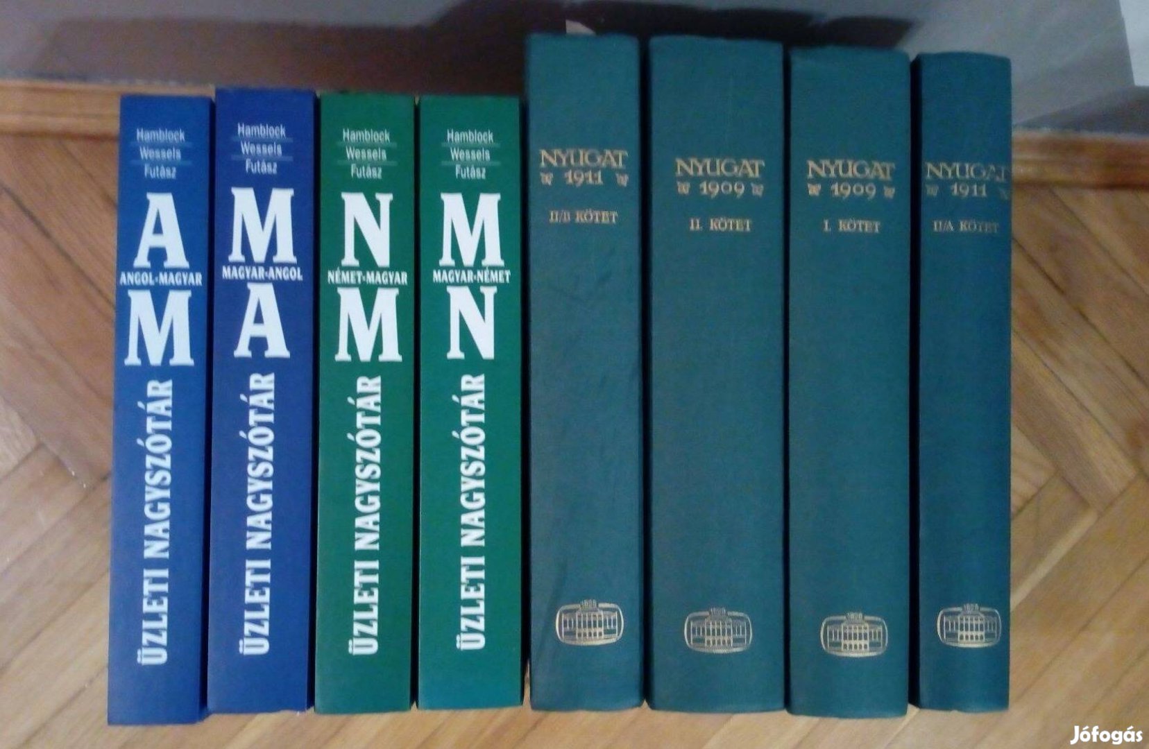 A Nyugat folyóirat reprint kiadása és szótárak