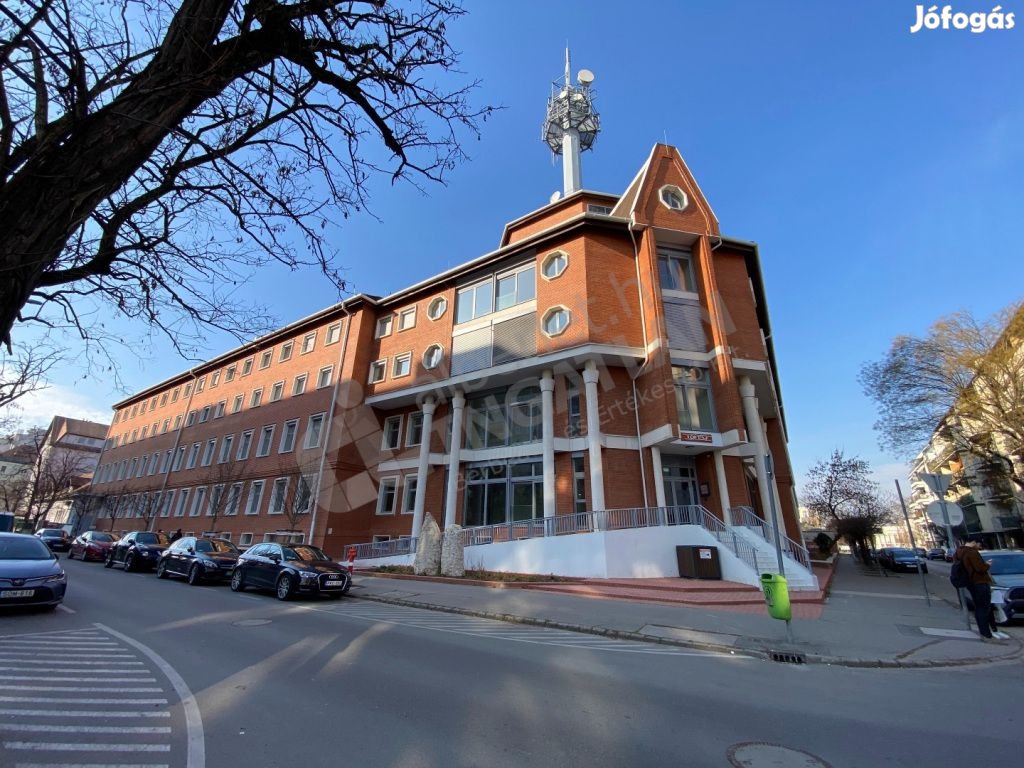 A Petneházy utcában újépítésű lakás, várja igényes bérlőit!