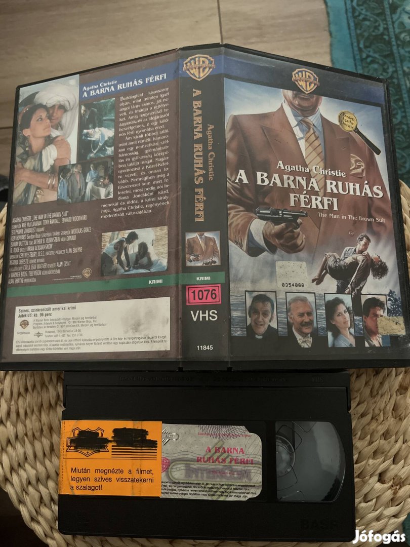 A barna ruhás férfi vhs film