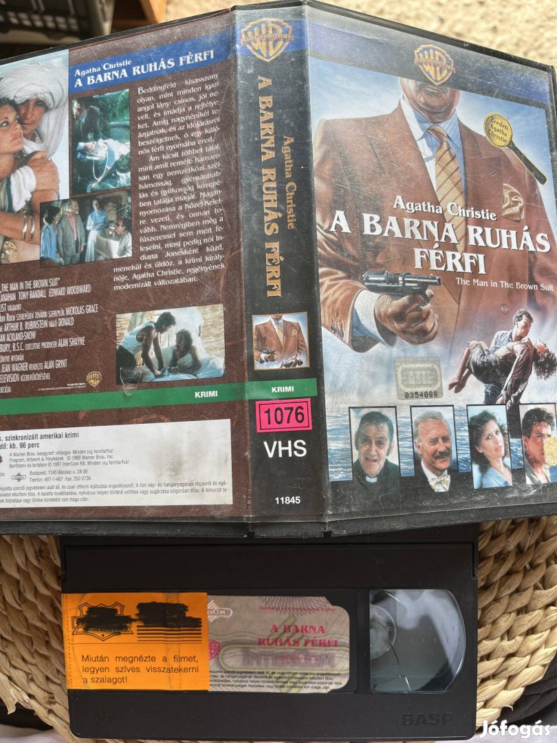 A barna ruhás férfi vhs kazetta