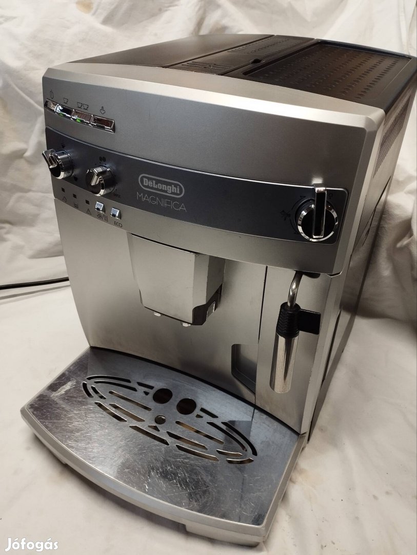 A energiaosztályos Delonghi Eco Magnifica automata kávéfőző