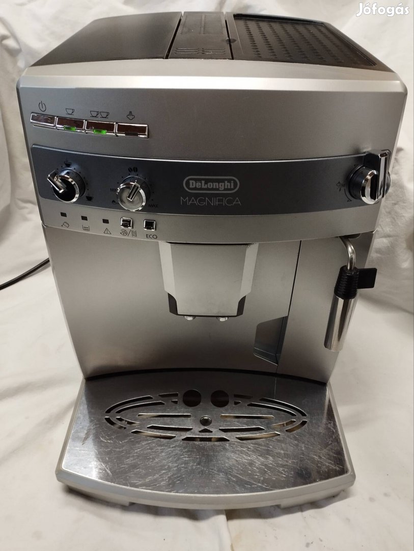 A energiatakarékos Delonghi Eco Magnifica automata kávéfőző