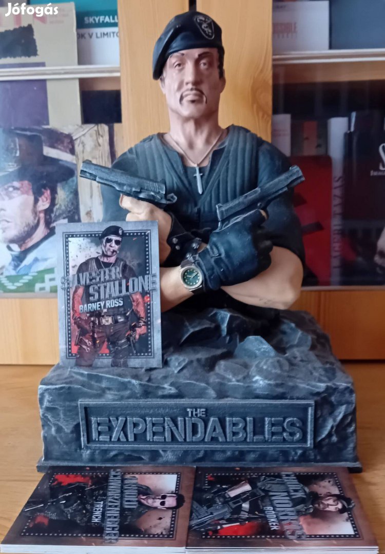 A feláldozhatók Blu-Ray lemezek , és Barney Ross szobor!