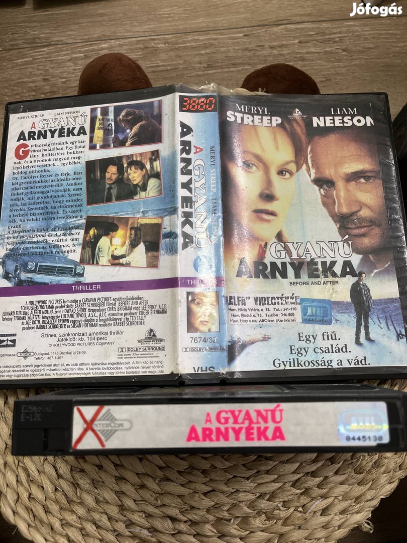 A gyanú árnyéka vhs m