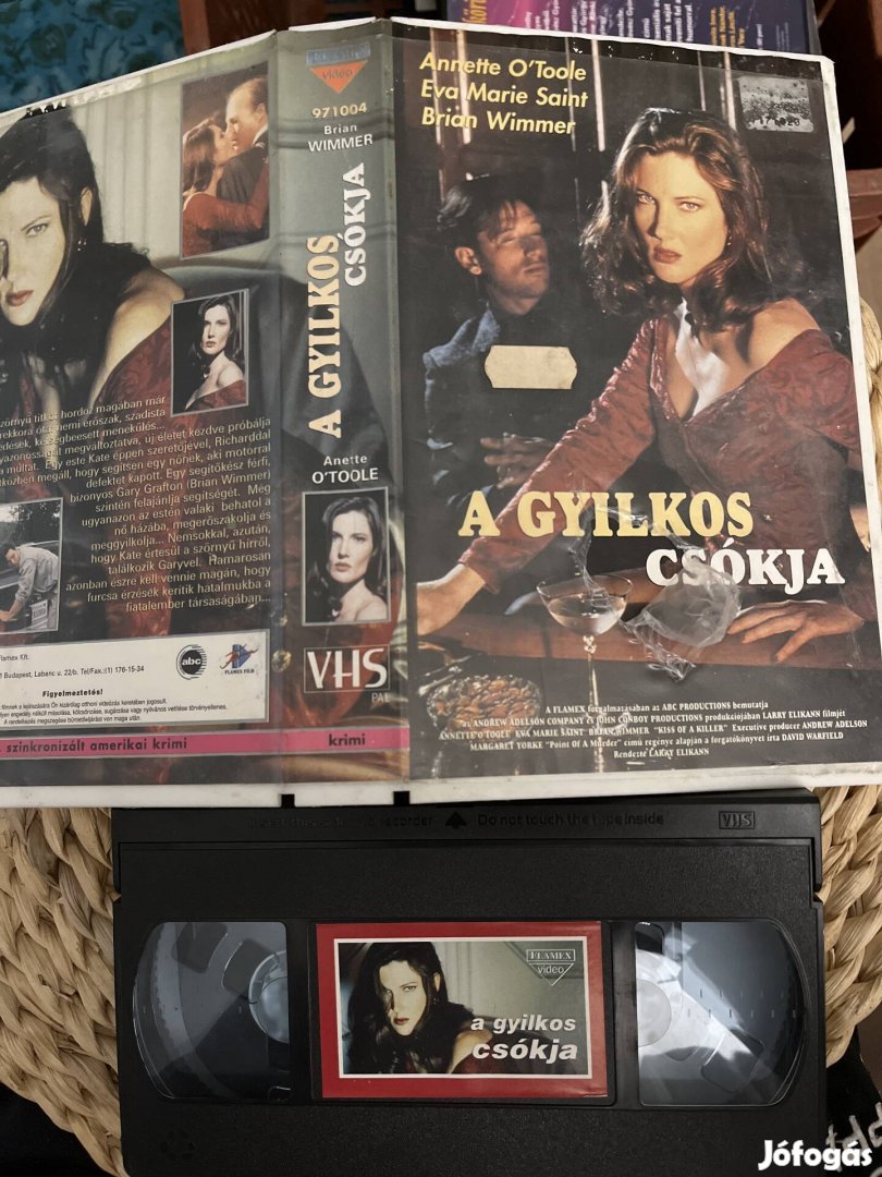 A gyilkos csókja vhs