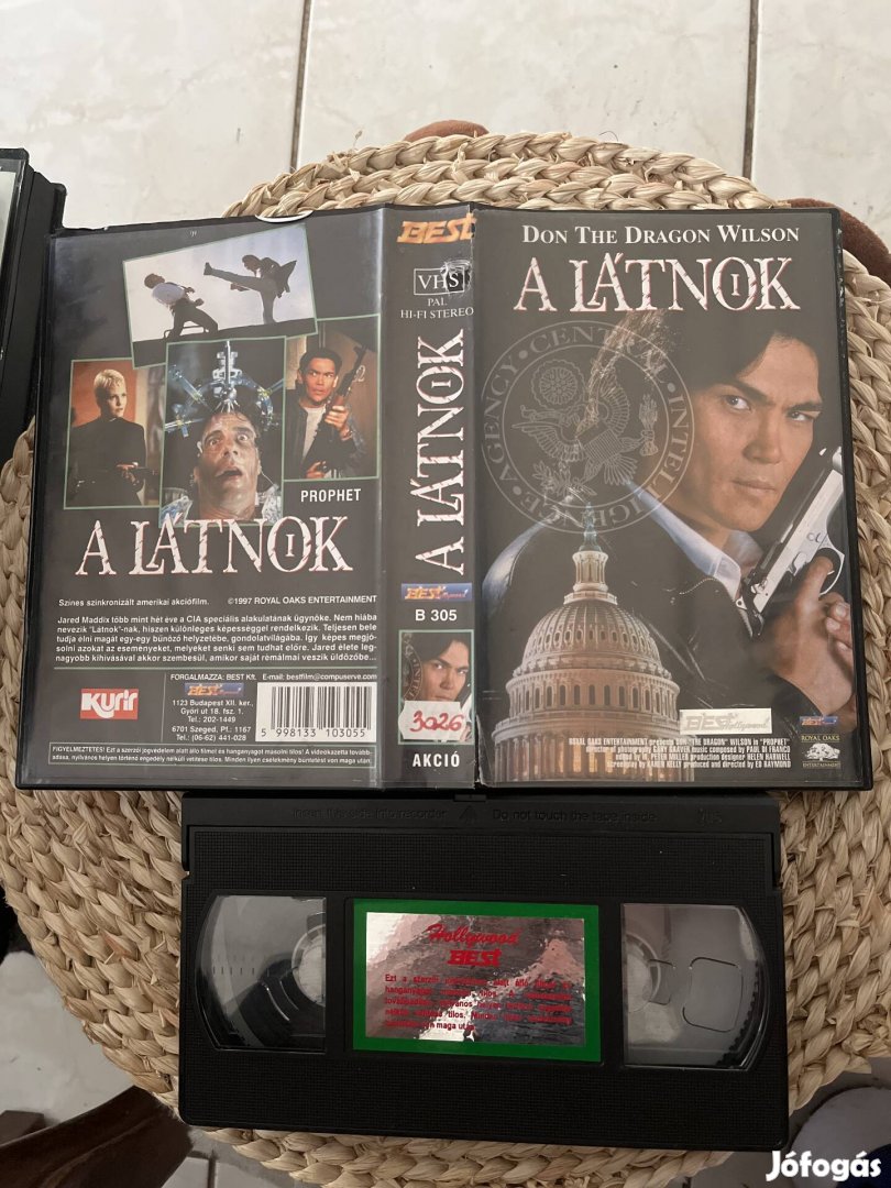 A látnok vhs.   