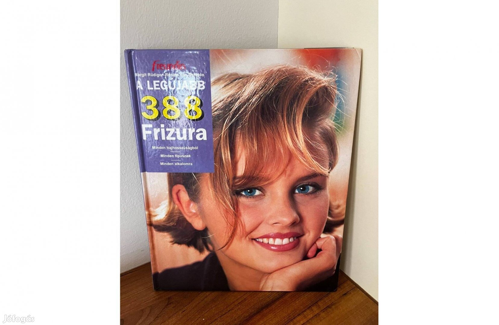 A legújabb 388 fizura fodrász könyv
