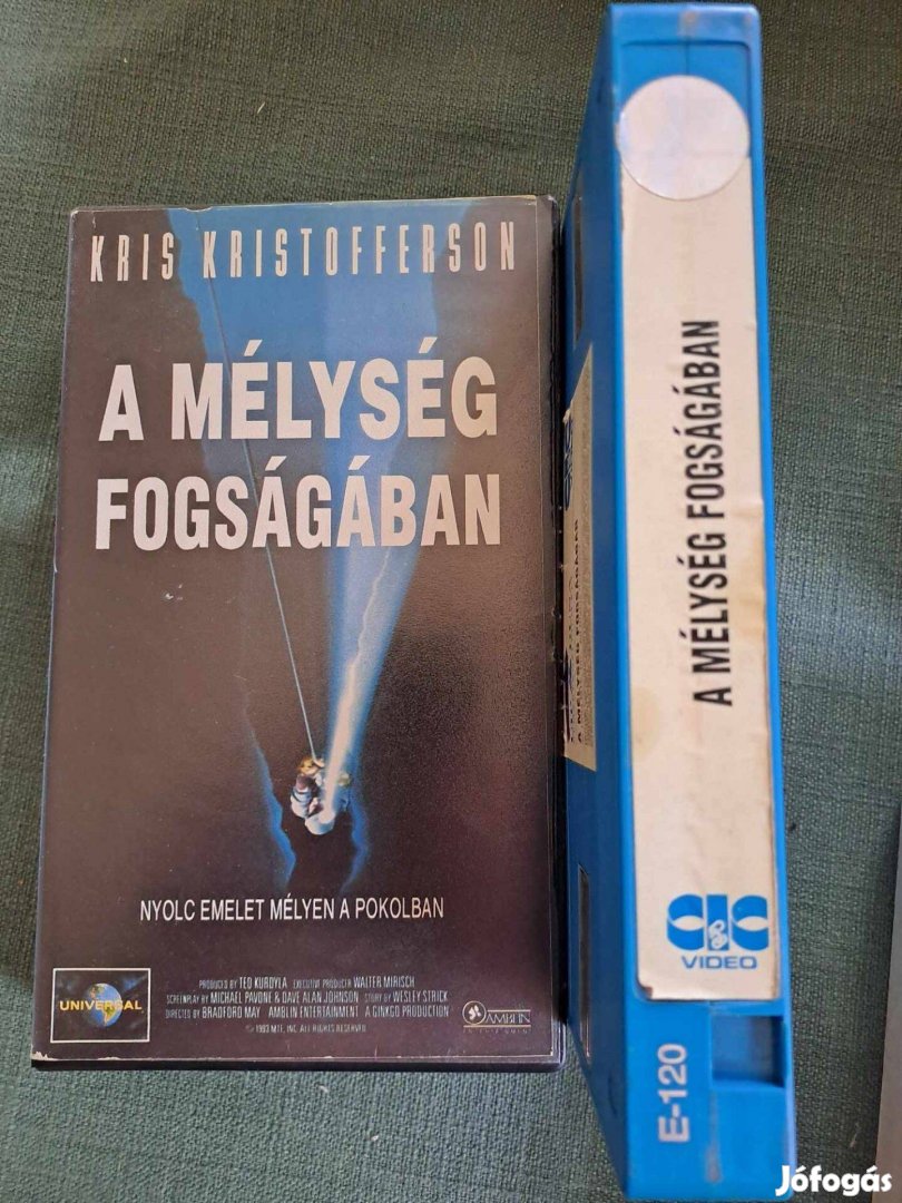 A mélység fogságában VHS