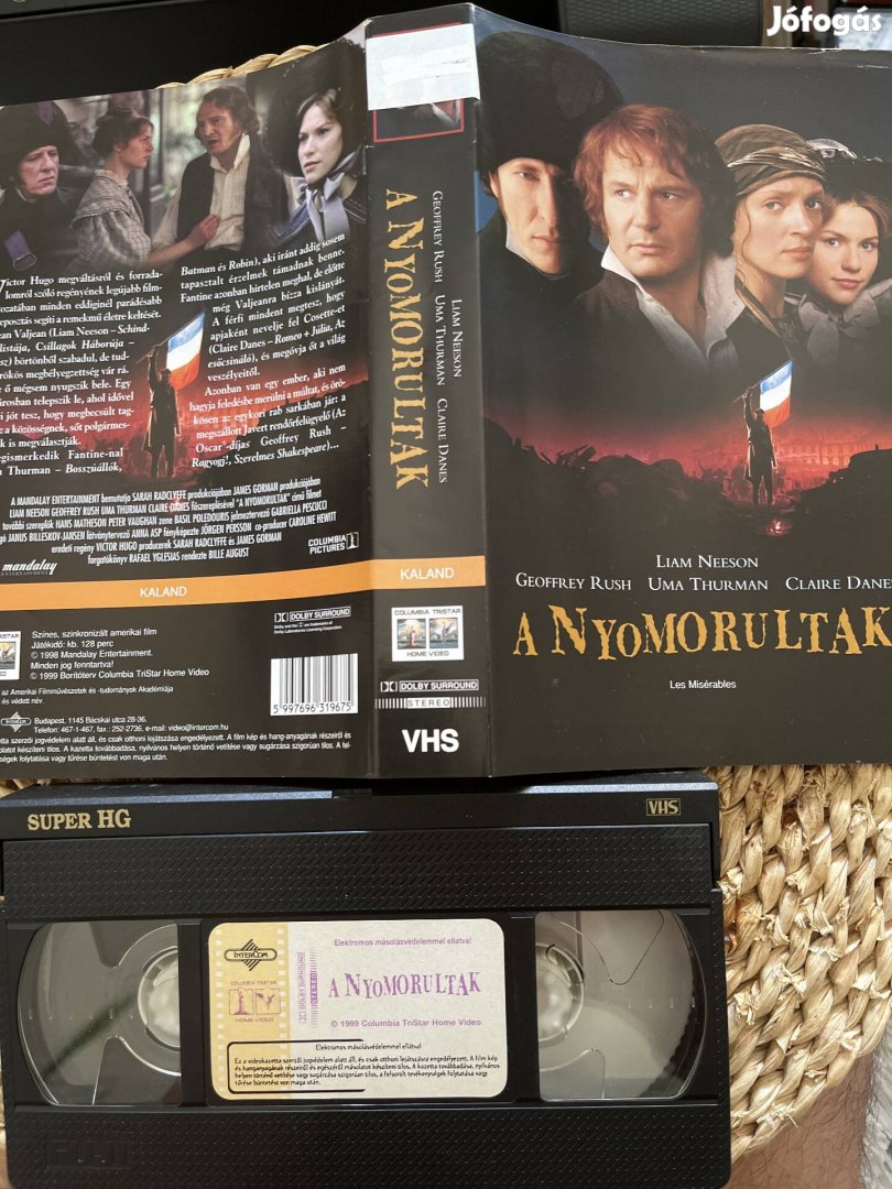 A nyomorultak vhs