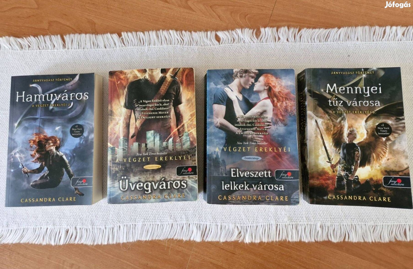 A végzet ereklyéi 4 könyve