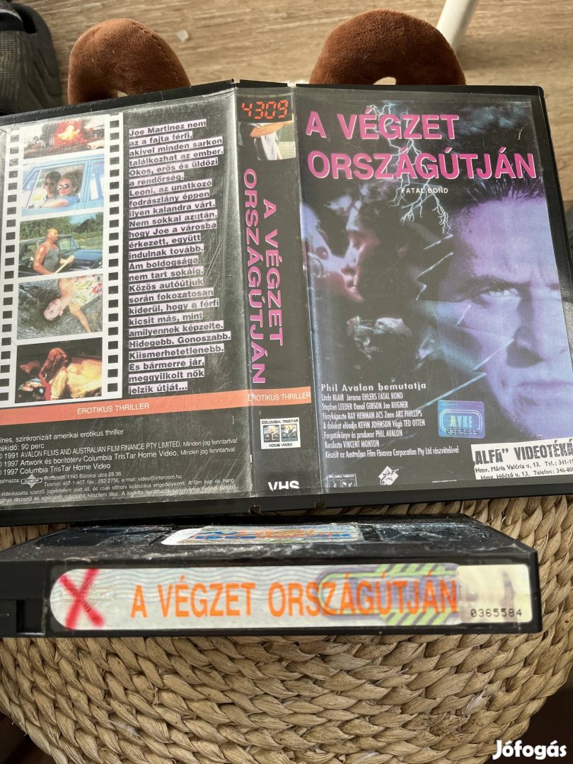 A végzet országútján vhs m