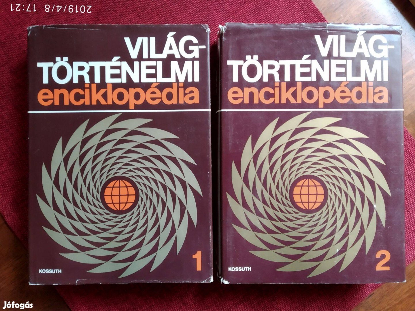 A világtörténelmi Enciklopédia két kötet