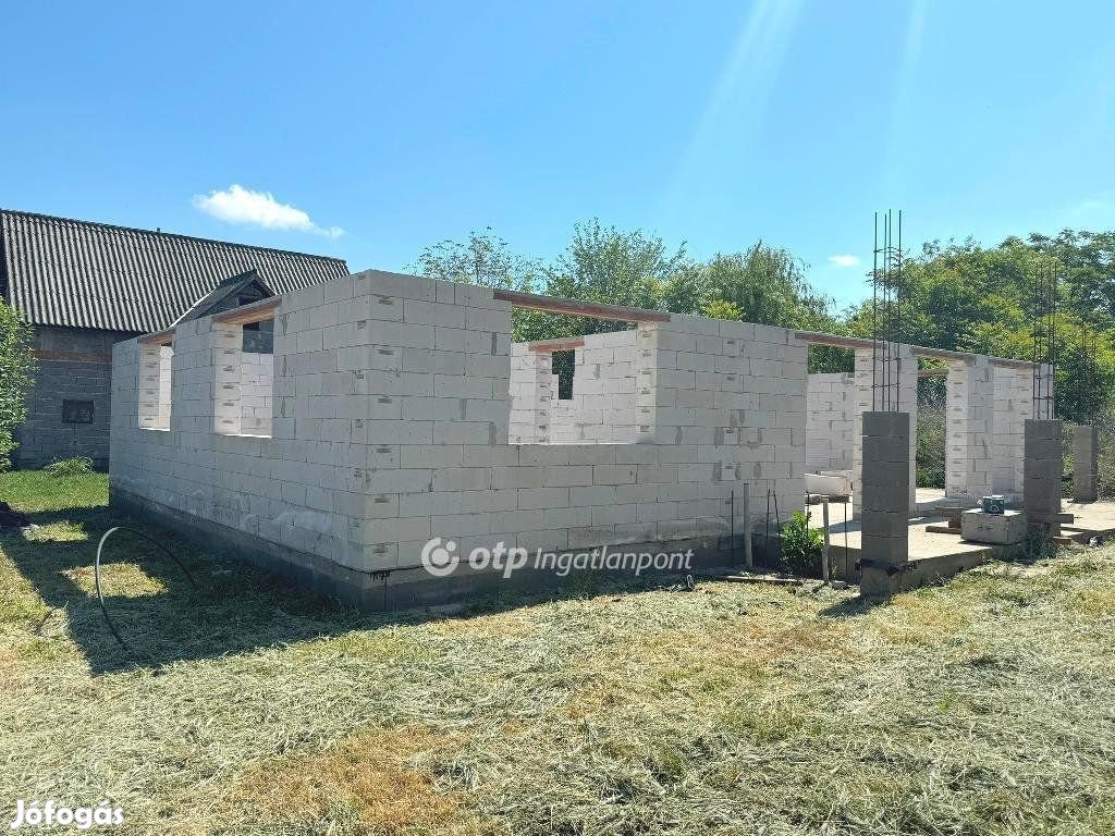 Abádszalóki 118 nm-es ház eladó