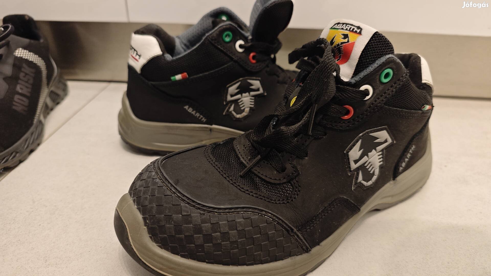 Abarth 41 kevlár Zerocento Alto S3 ESD SRC, munkavédelmi