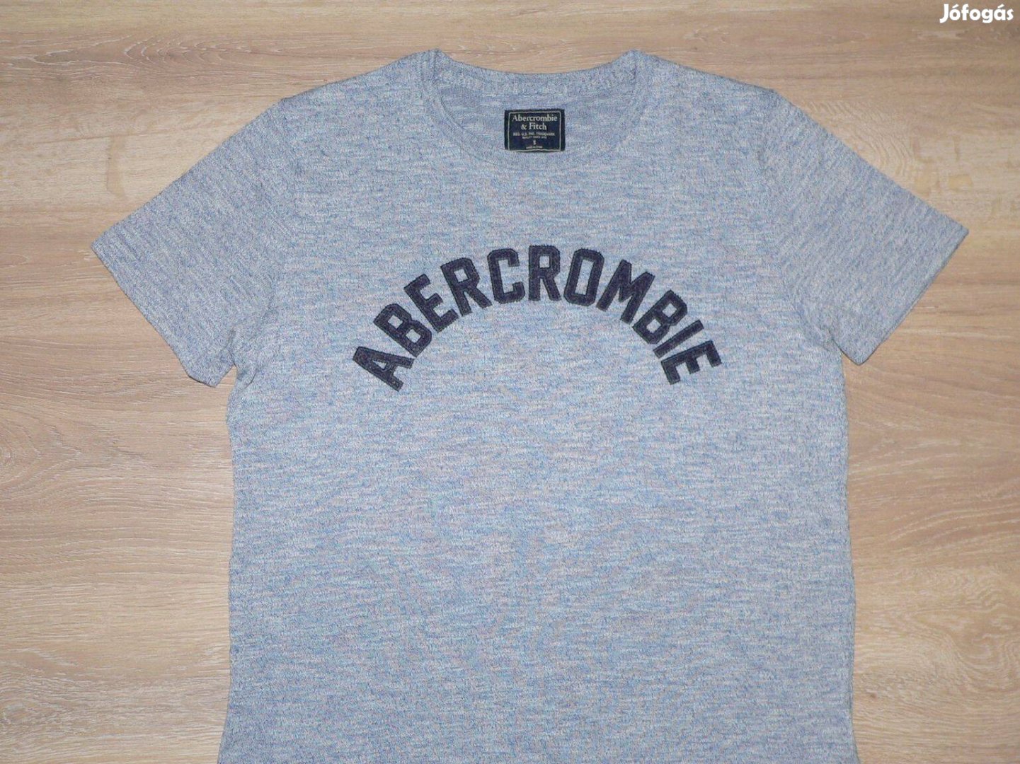 Abercrombie & Fitch rövid ujjú póló (S)