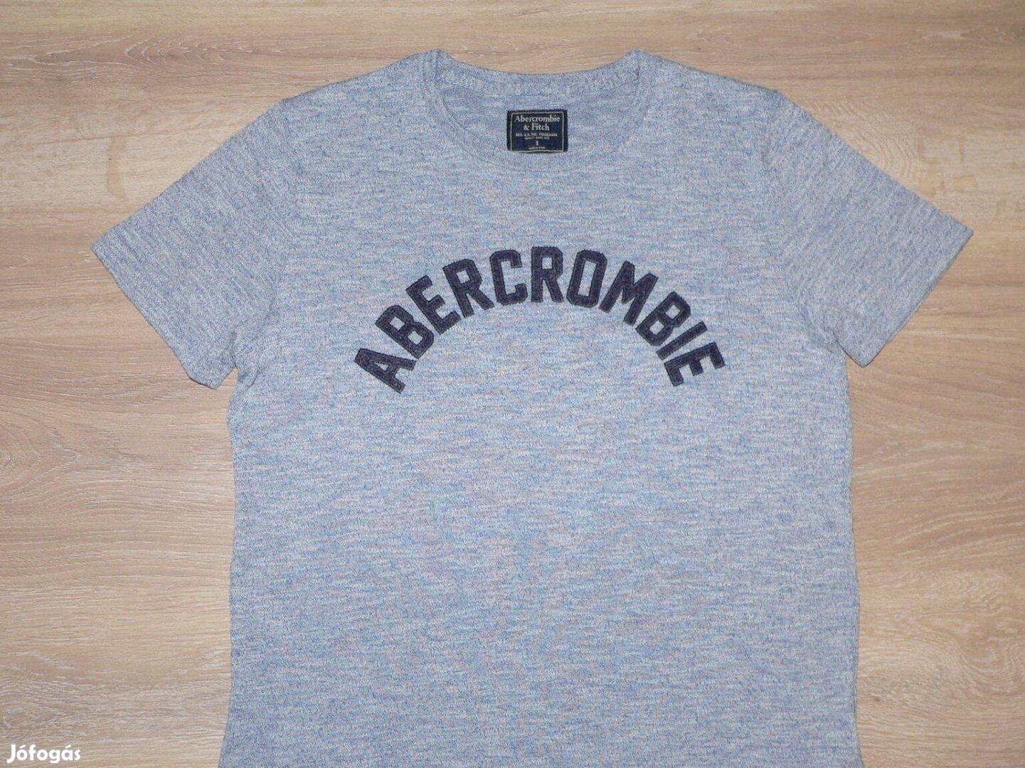 Abercrombie & Fitch rövid ujjú póló (S)