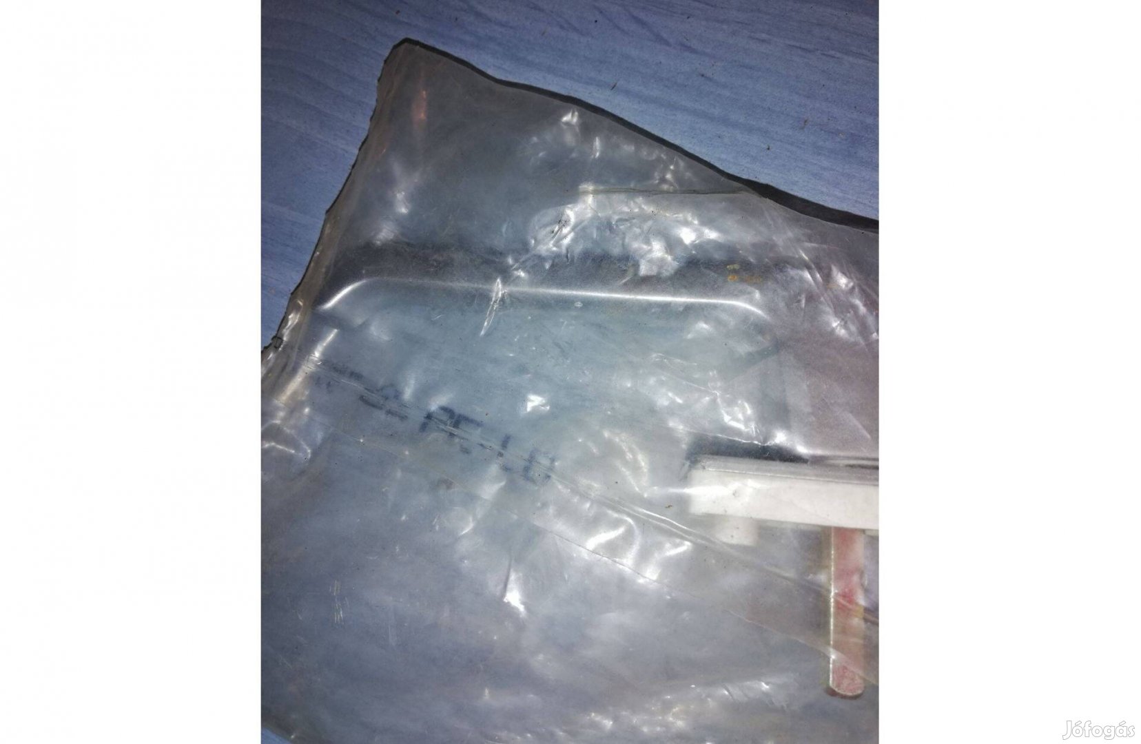 Ablak- erkélyajtó ezüst színű kilincs