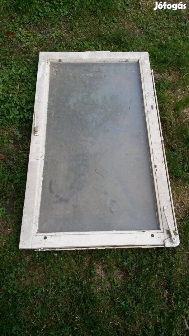 Ablak kerettel - szél 80cm mag 140cm