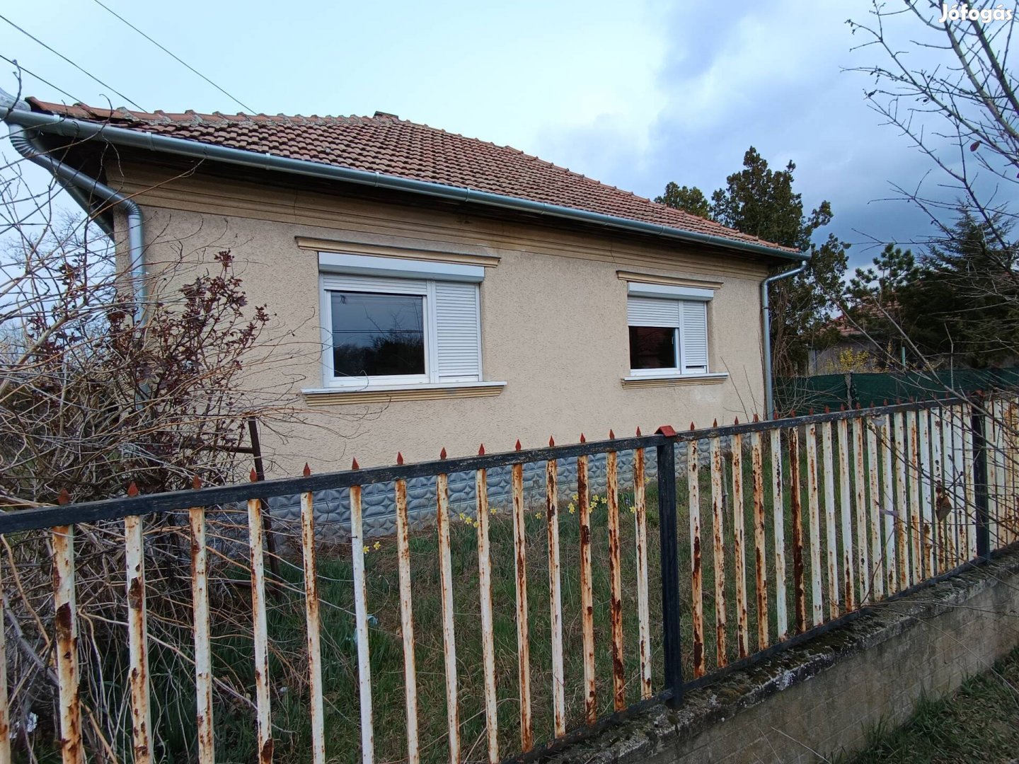 Abonyban 3 szobás ház eladó magánszemélytől