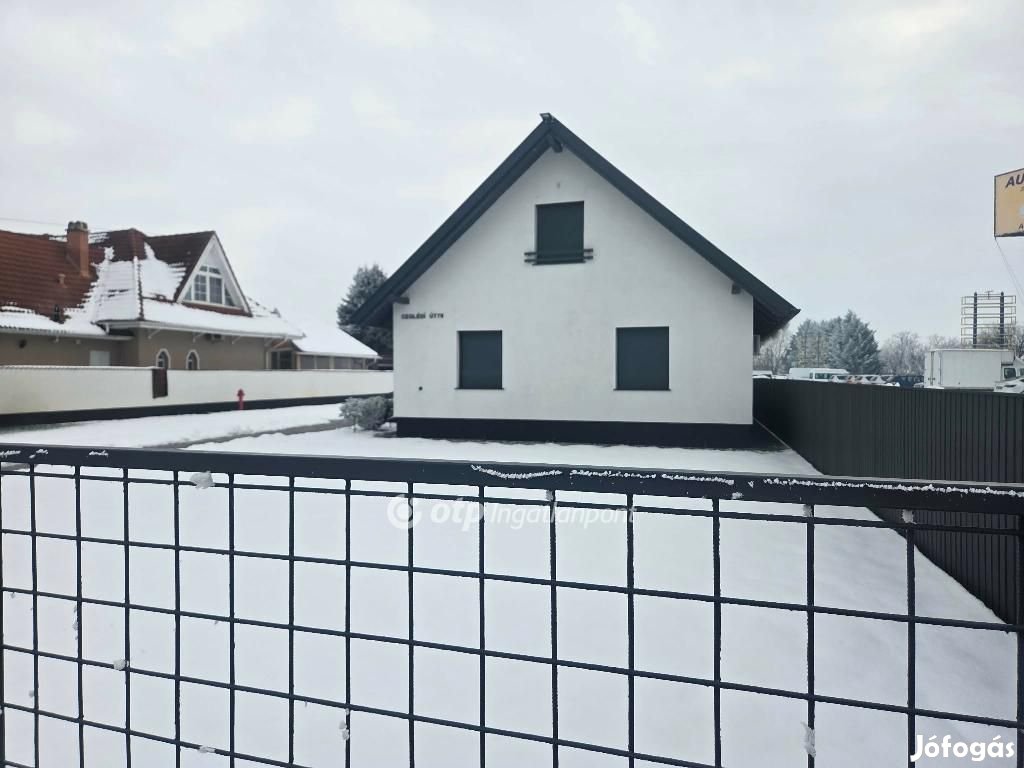 Abonyi 146 nm-es ház eladó