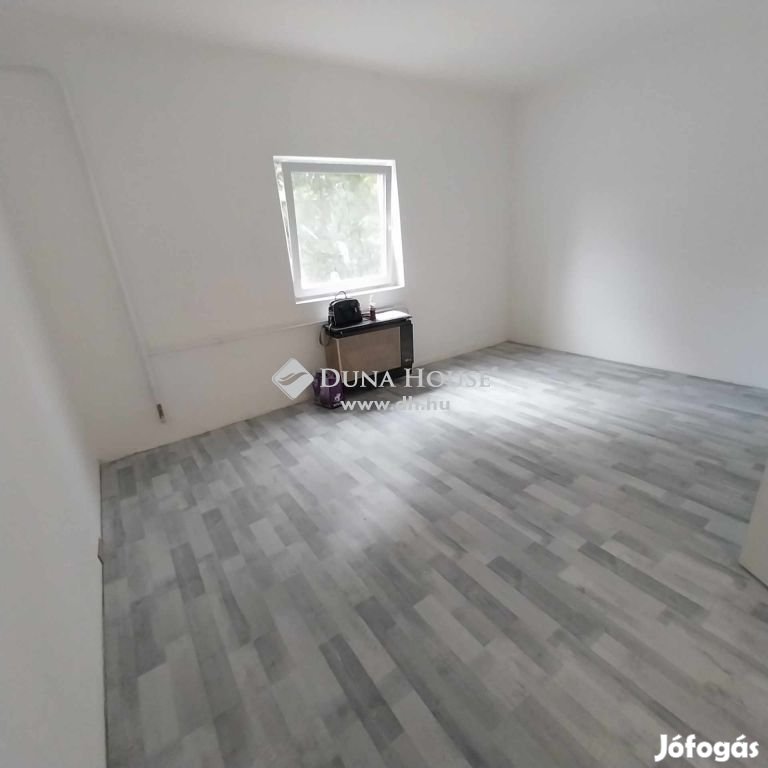 Abonyi eladó 41 nm-es ház