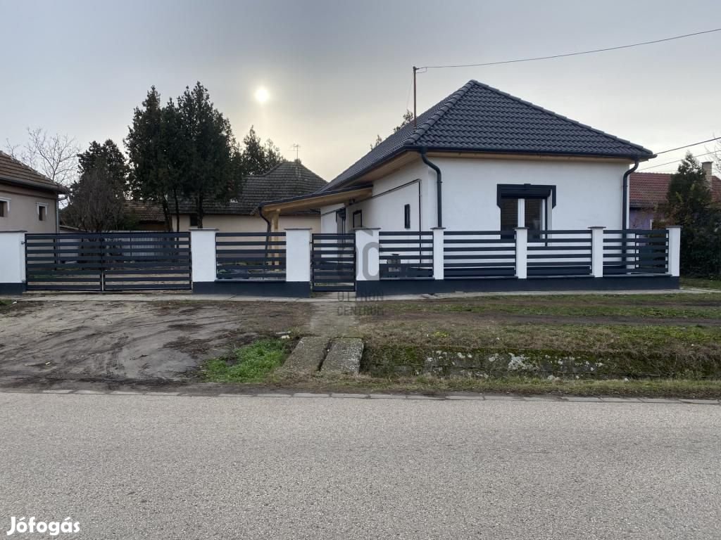 Abonyi eladó 70 nm-es ház