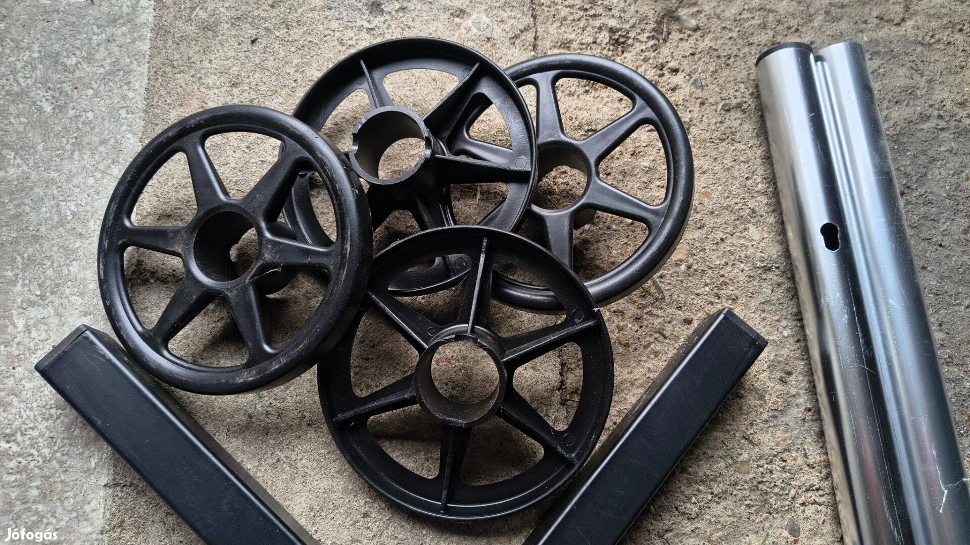 Abroncs tartó állvány