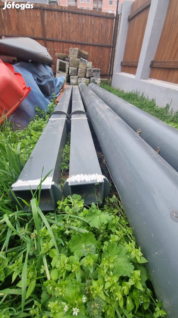 Acélcső és aluminium zártszelvény tartószerkezet