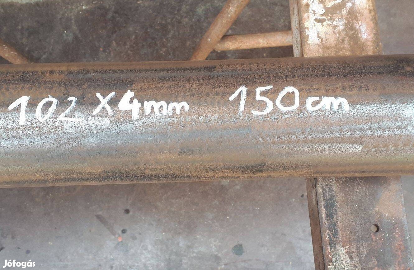 Acélcső varrat nélküli 102x4 mm eladó !