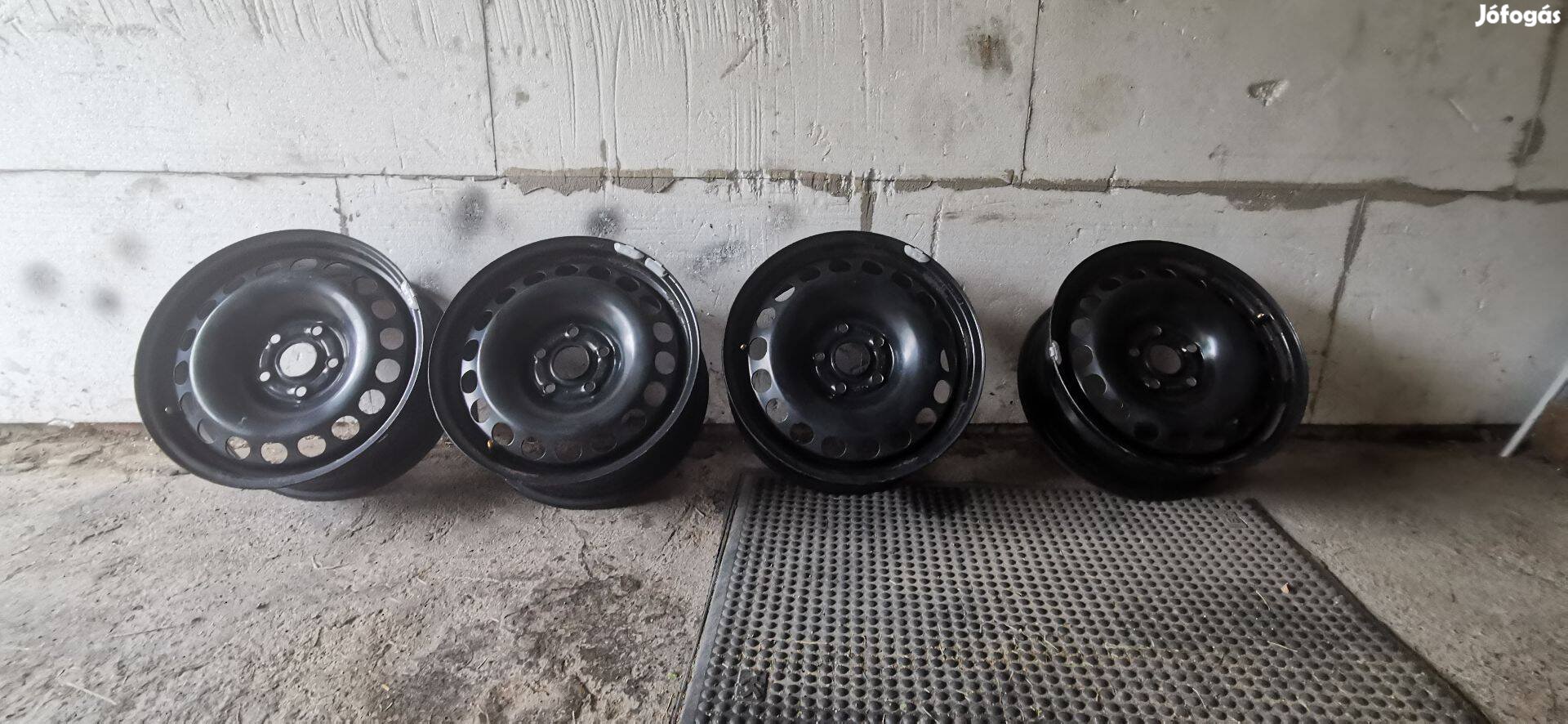 Acélfelni R16 5x112 ET41 57,1mm középfuratos 4db eladó VW Skoda Audi