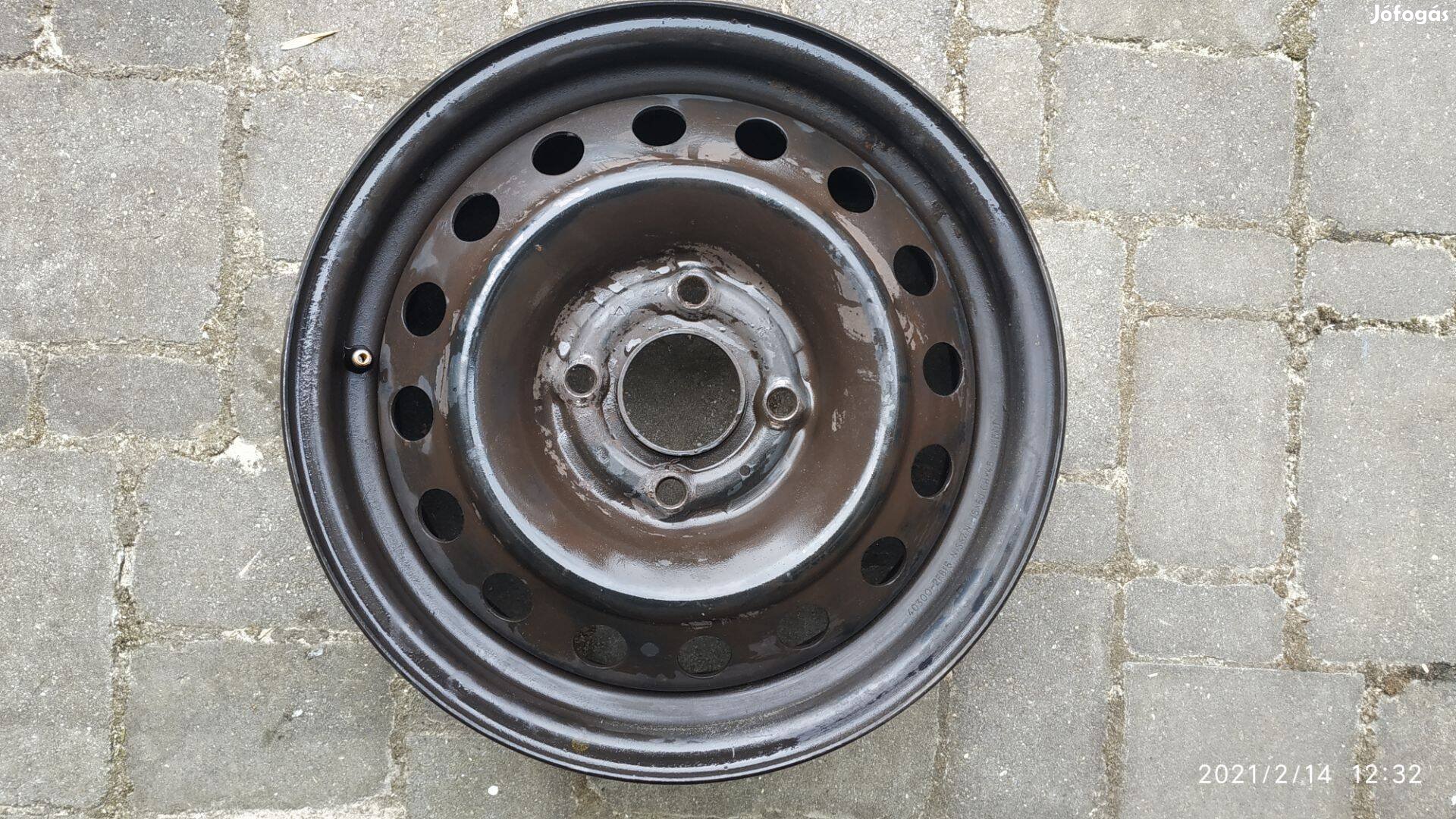 Acélfelnik eladók Nissan Primera