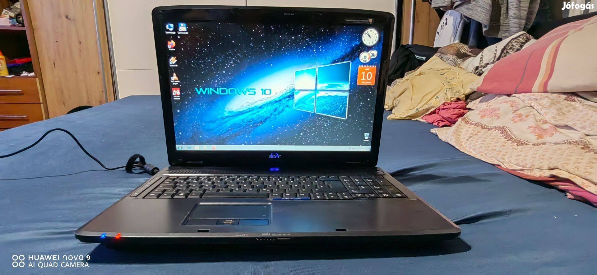 Acer 17col,2mag,4gb Ram,320gb,Webcam,Wifi