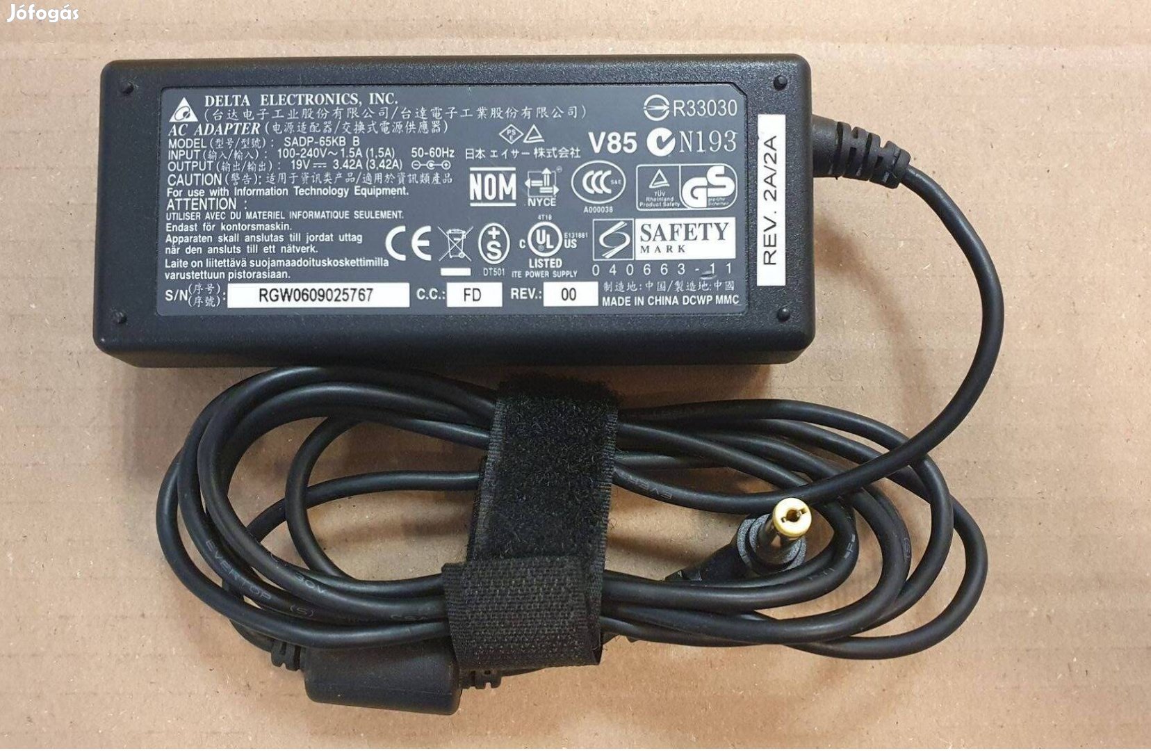 Acer 19V 3,42A 65W laptop notebook adapter töltő tápegység Delta