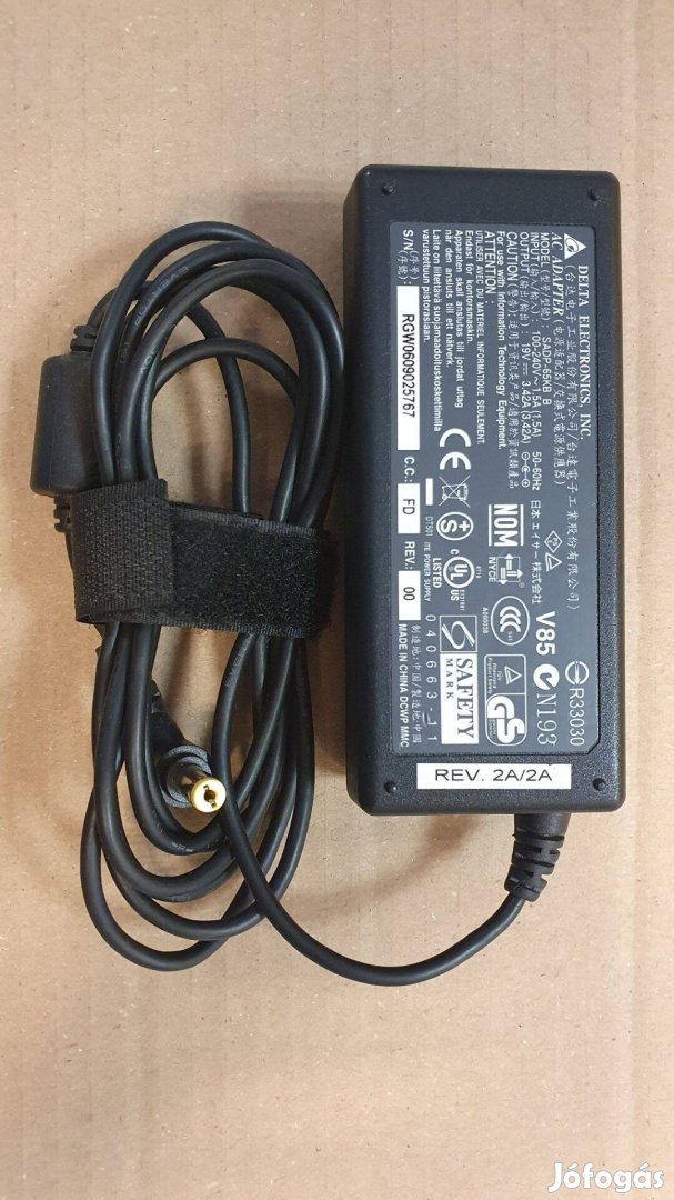 Acer 19V 3,42A 65W laptop notebook adapter töltő tápegység Delta