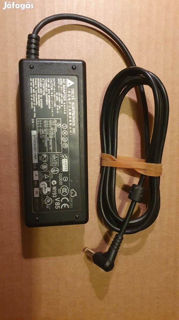 Acer 19V 3,95A 75W laptop notebook adapter töltő tápegység eredeti