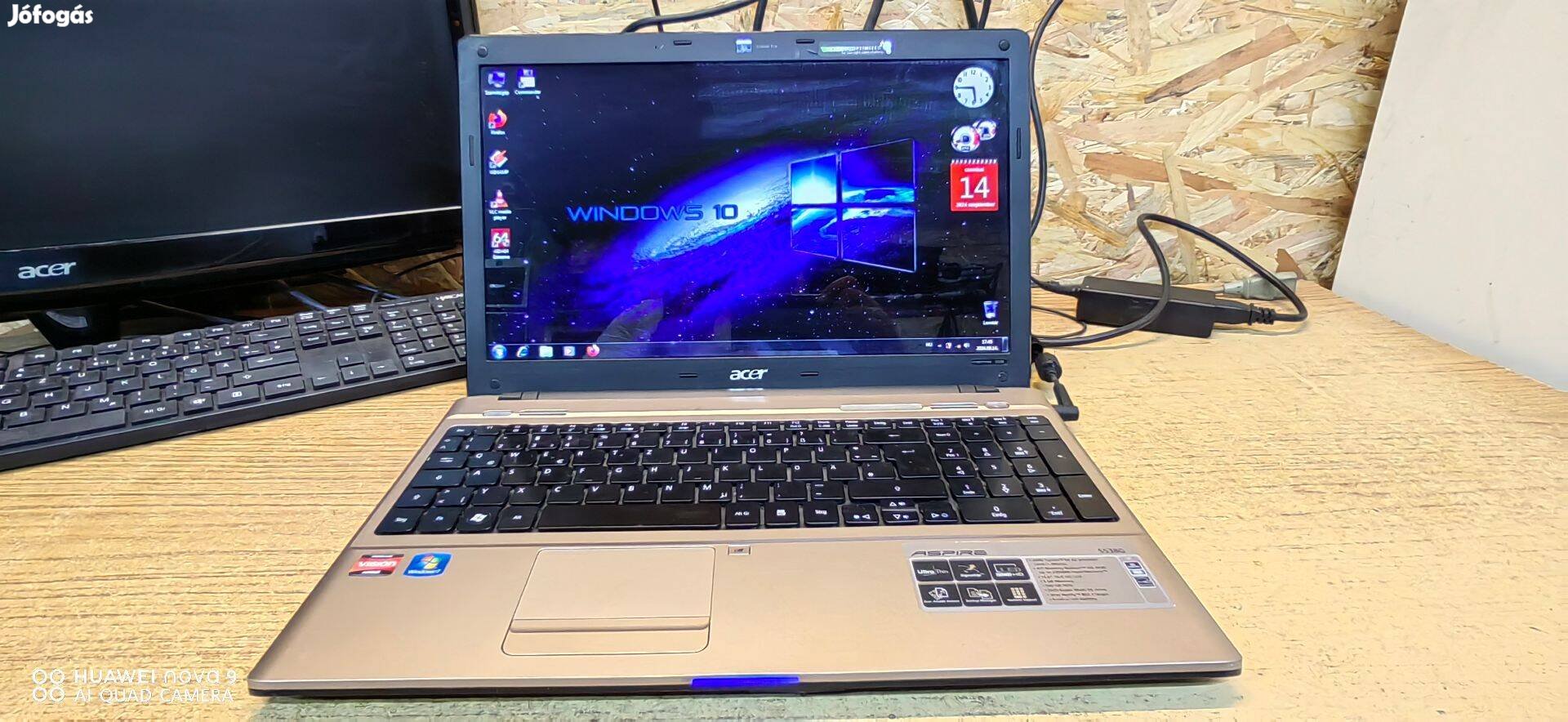 Acer 2mag,4gb Ram,250gb HDD,Webcam,Wifi,Hdmi