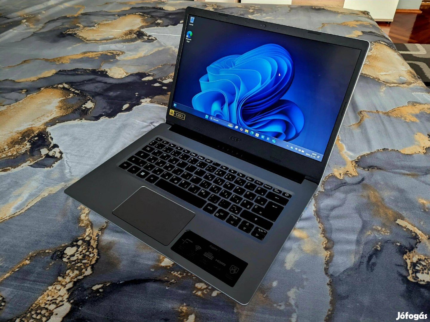 Acer Aspire 1 Laptop, DDR4 Ram ! 120gb SSD , 2027-ig Garis