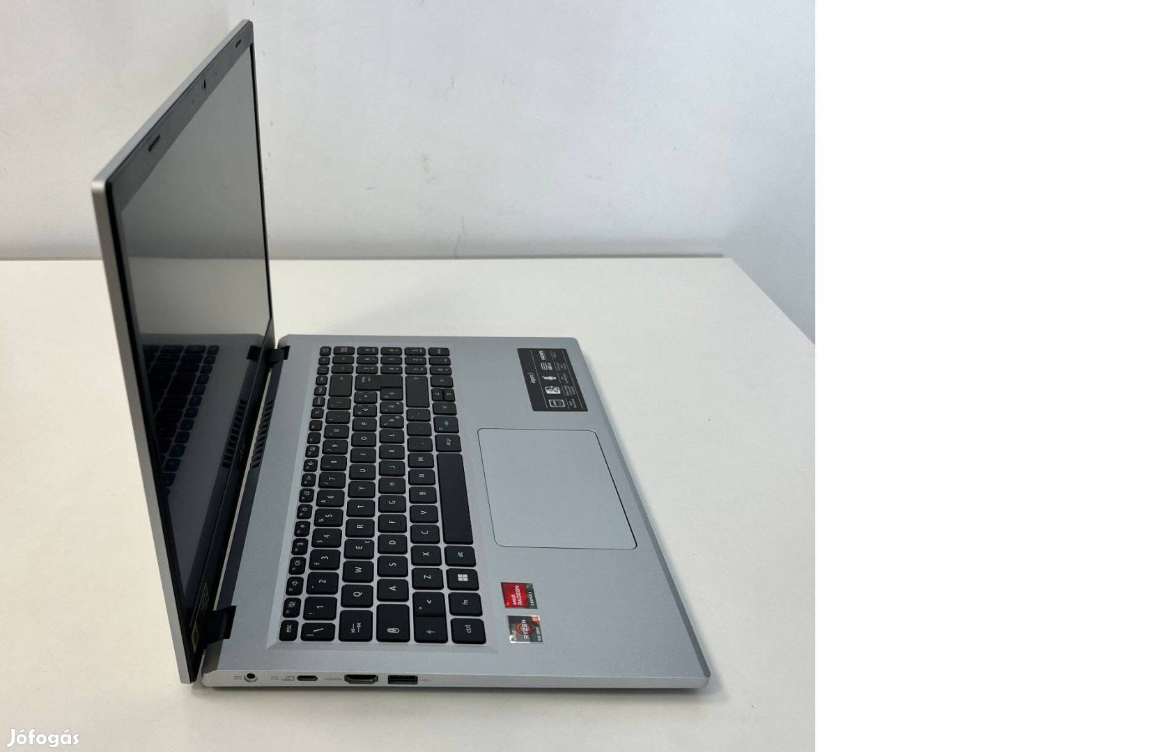 Acer Aspire 3 A315-24P-R8DK 15,6" laptop | 1 év garancia