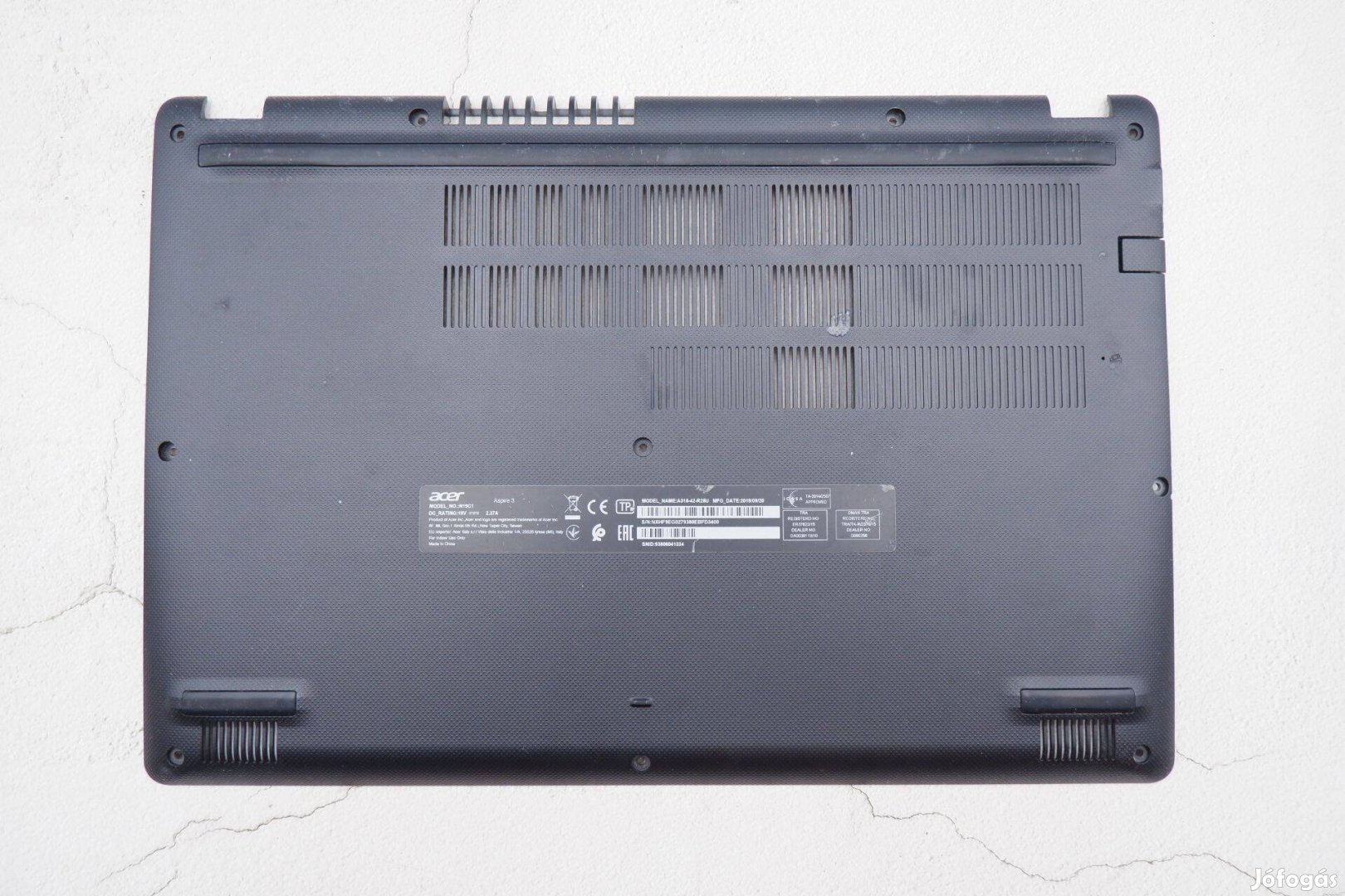 Acer Aspire A315-42 laptop alsó ház AP2MK000100