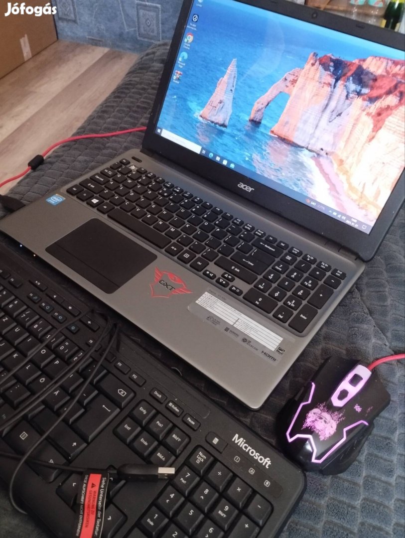 Acer Aspire E1 laptop +egér, billentyűzet