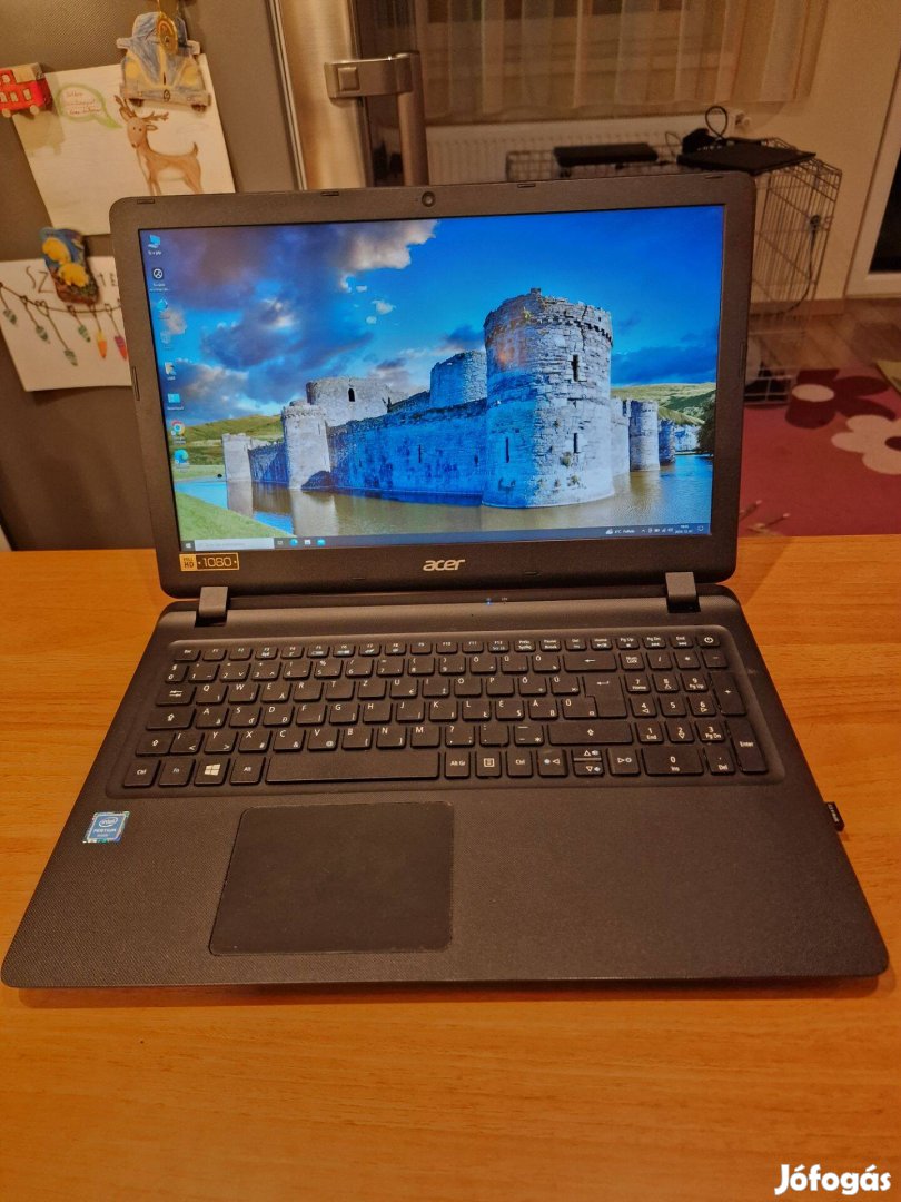 Acer Aspire Es1-533 - Intel N4200 - 8GB RAM - 240GB SSD - WIN11