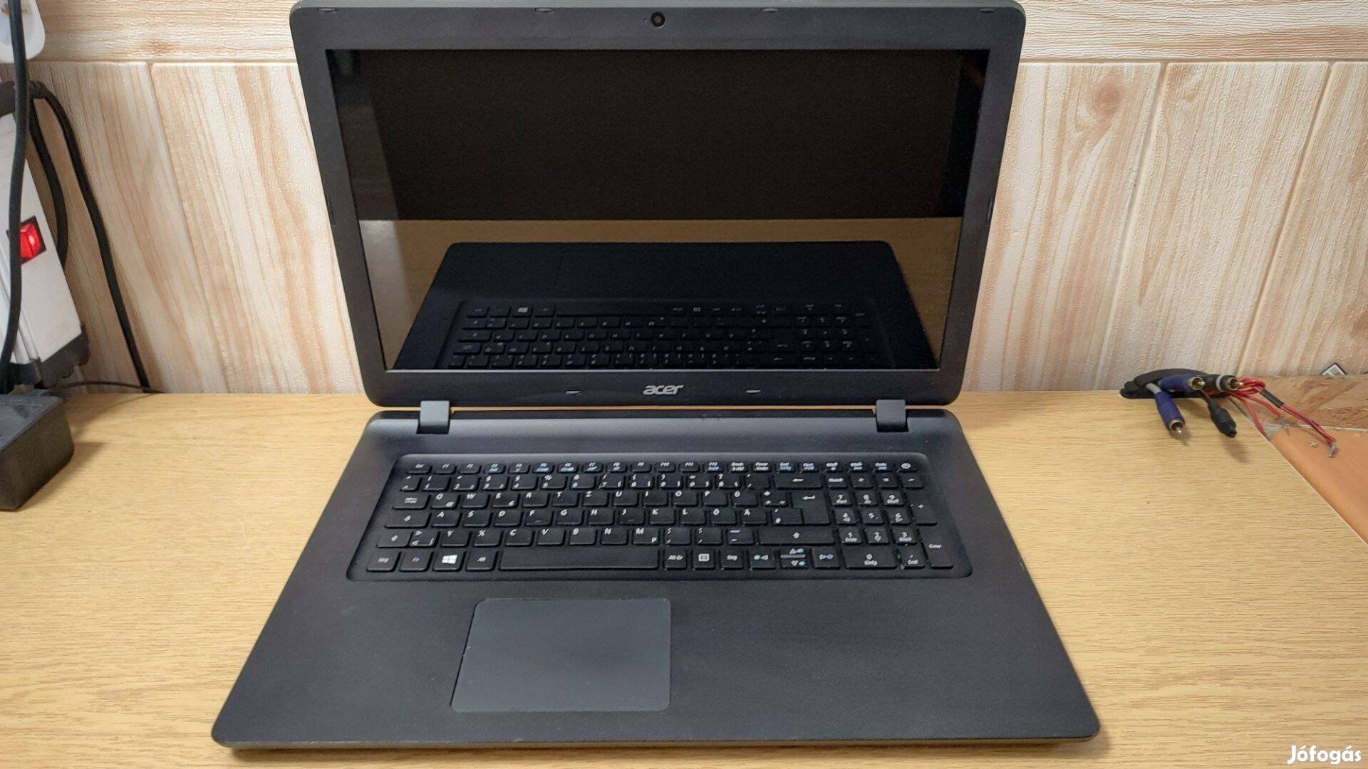 Acer Aspire Es1-732 N16C3 alkatrésznek való notebook