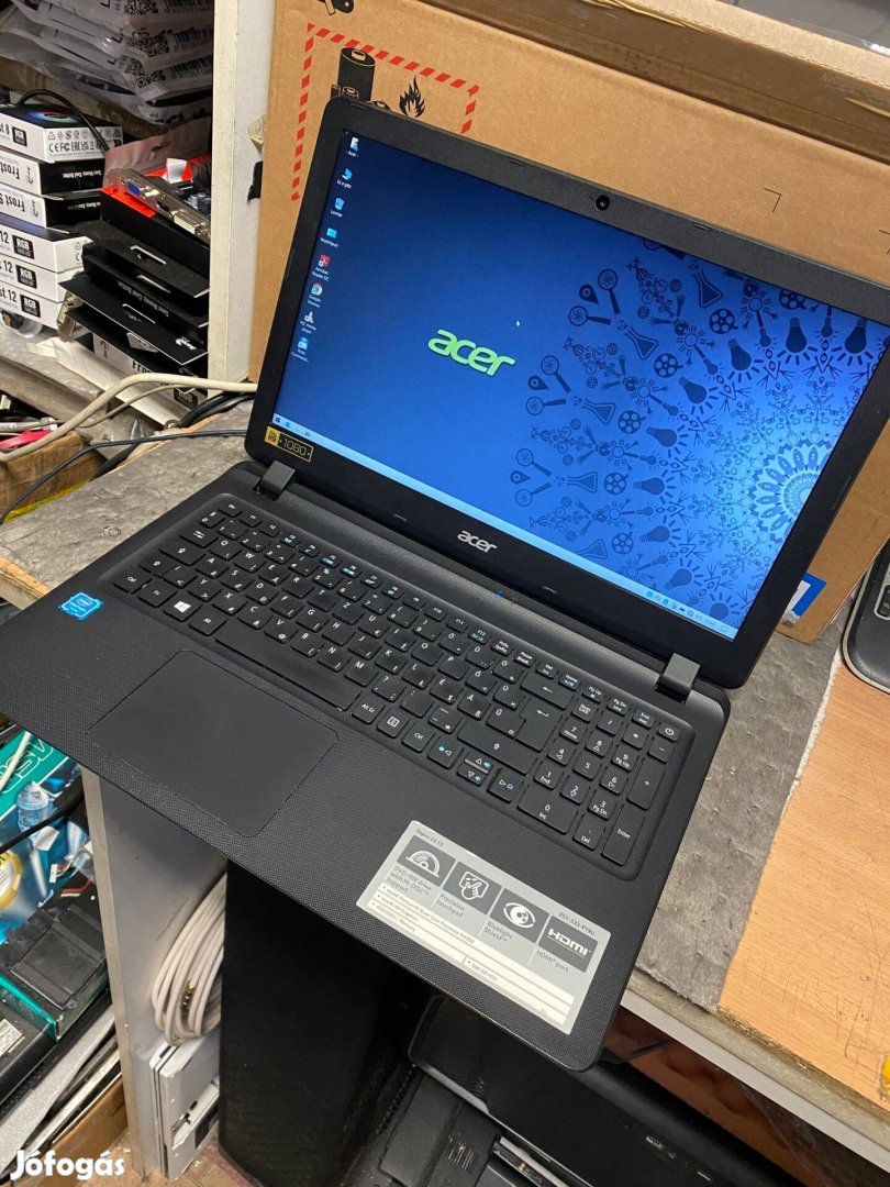 Acer Aspire Es-15-ös Lapos eladó /dobozában/ !!