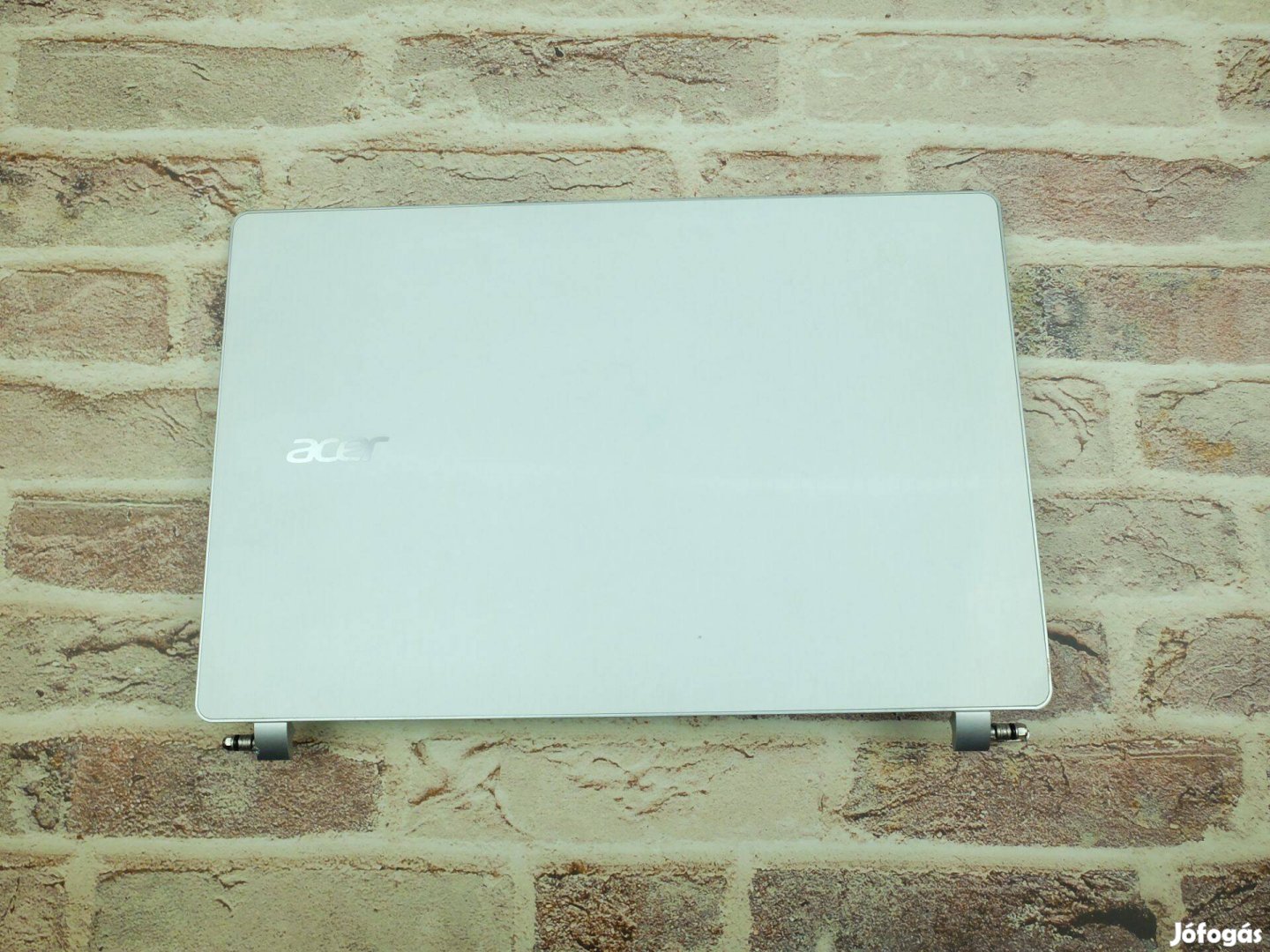 Acer Aspire V3-331 371 laptop kijelző hátlap kis hibával