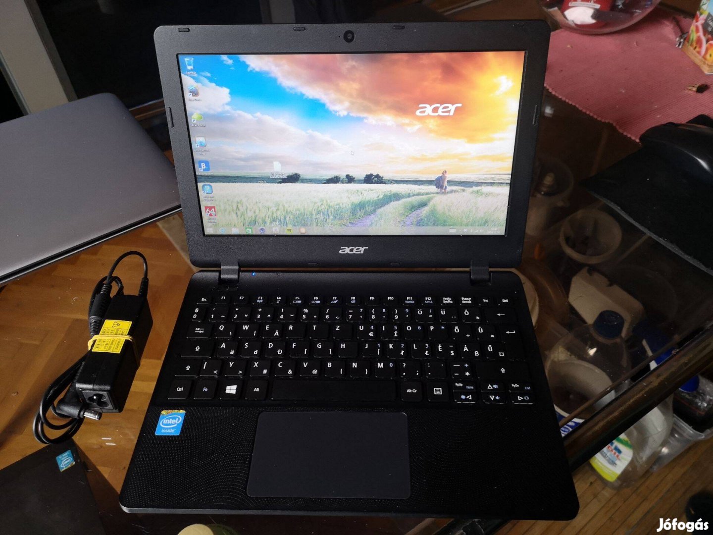 Acer Es1-111M mini laptop teljesen karcmentes,!töltővel 4órás akku