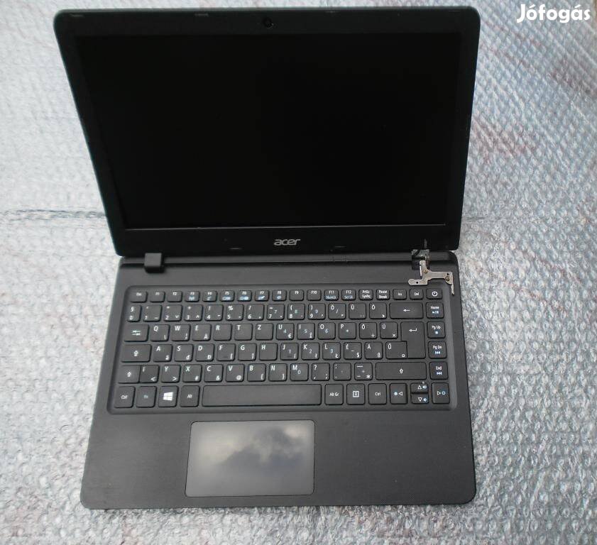 Acer Es1-332 laptop