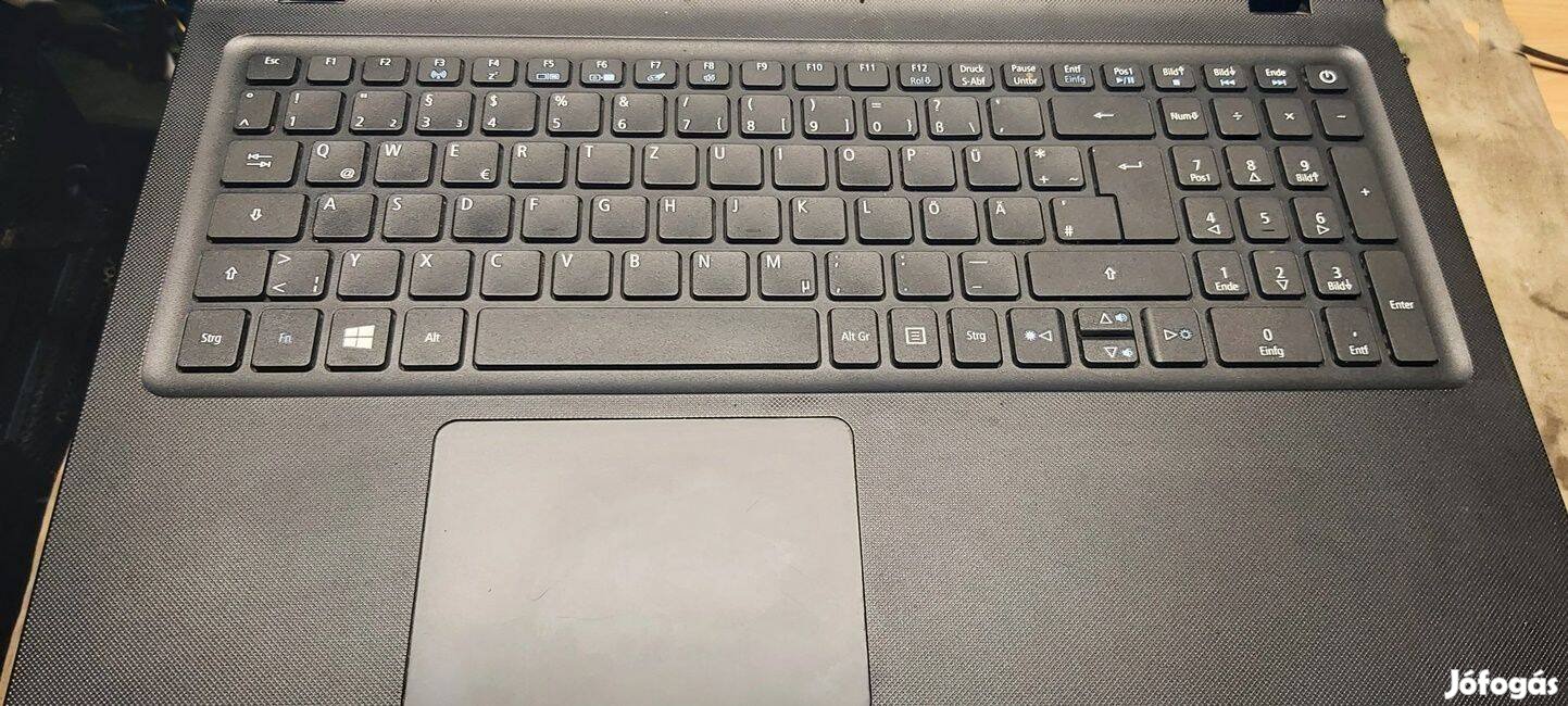 Acer Es1 laptop, netezésre, tanulásra