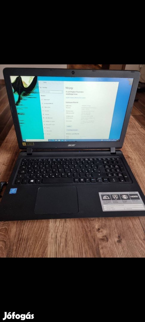 Acer Laptop sérült képernyővel