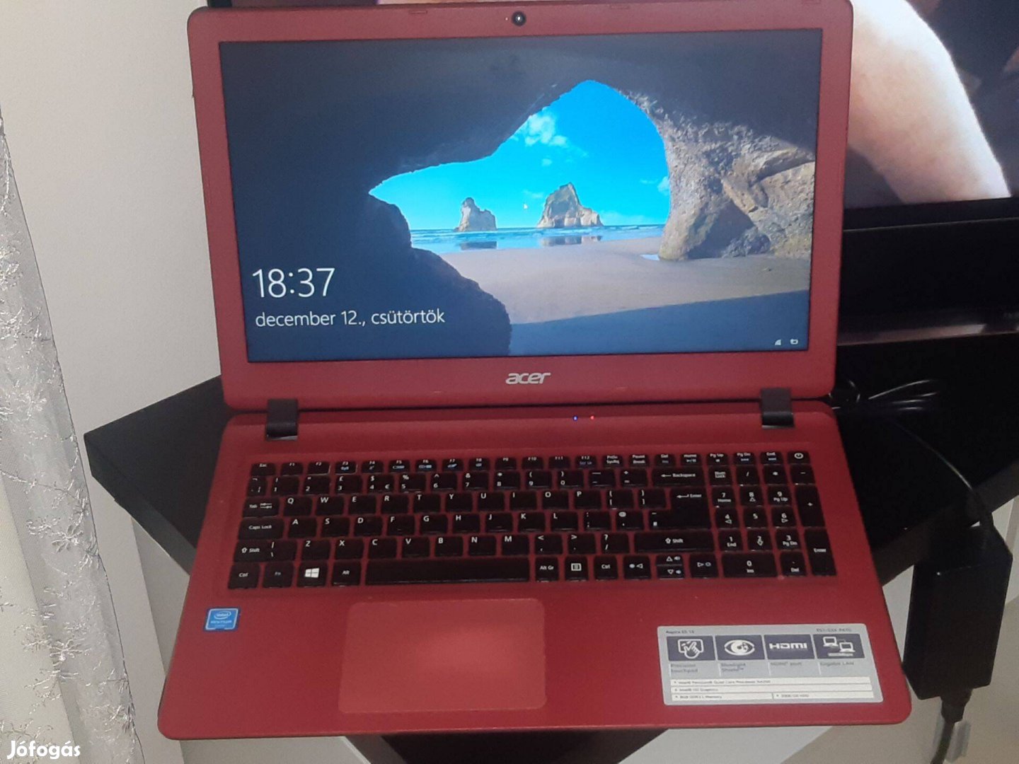 Acer gyönyörű bordó piros laptop