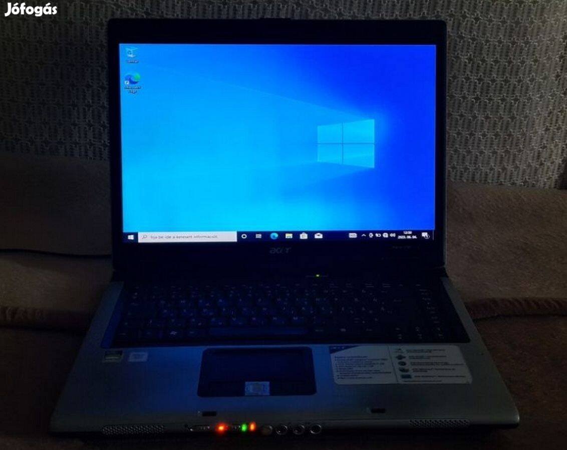 Acer laptop eladó. 15" , ezüst szín , Windows 10